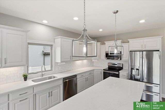 11618 S 110 Street, Papillion, NE 68046