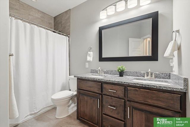11618 S 110 Street, Papillion, NE 68046