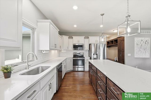 11618 S 110 Street, Papillion, NE 68046