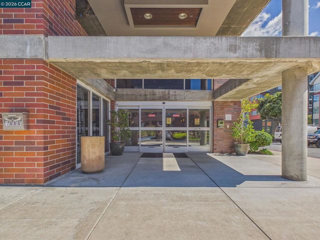 6400 Christie Ave 2202, Emeryville, CA 94608