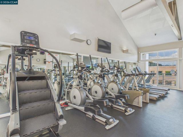 6400 Christie Ave 2202, Emeryville, CA 94608