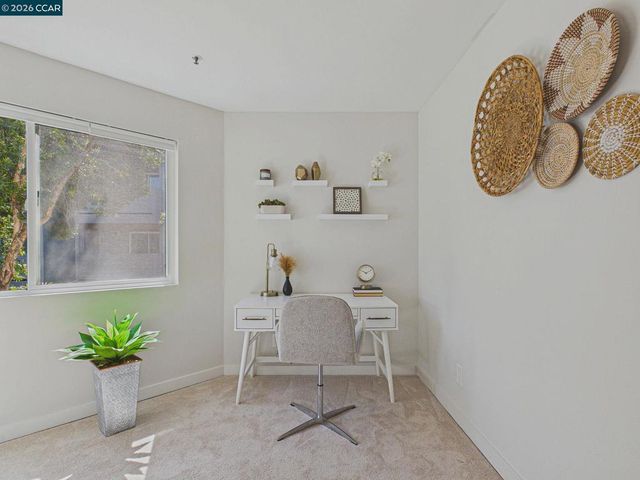 6400 Christie Ave 2202, Emeryville, CA 94608