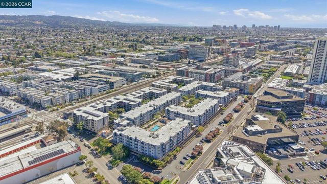 6400 Christie Ave 2202, Emeryville, CA 94608