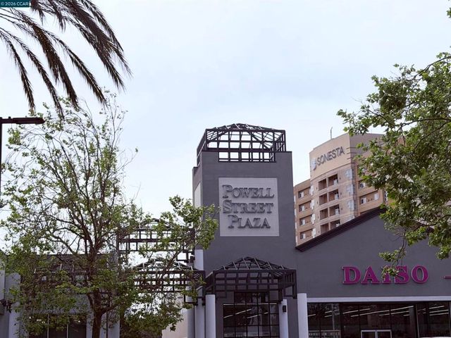 6400 Christie Ave 2202, Emeryville, CA 94608