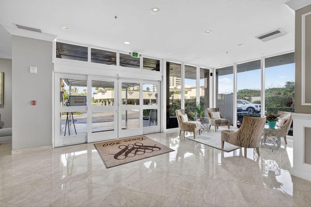 5510 N Ocean Drive 2d, Singer Island, FL 33404