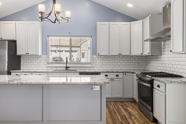 609 Ironwood Drive, Ann Arbor, MI 48103