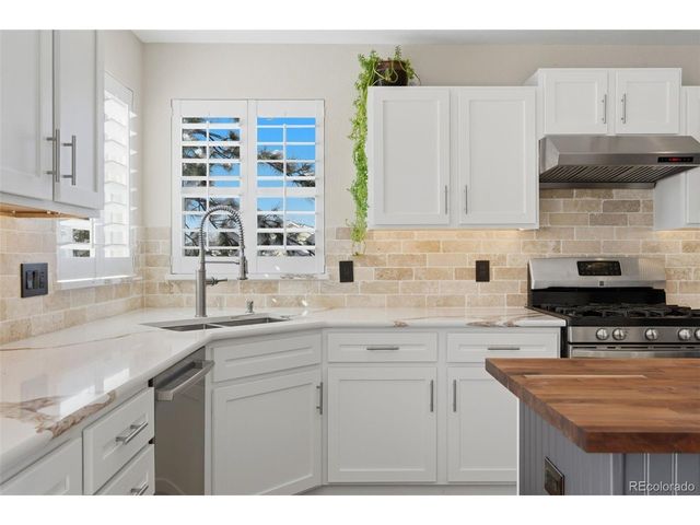 22102 E Ida Pl, Aurora, CO 80015