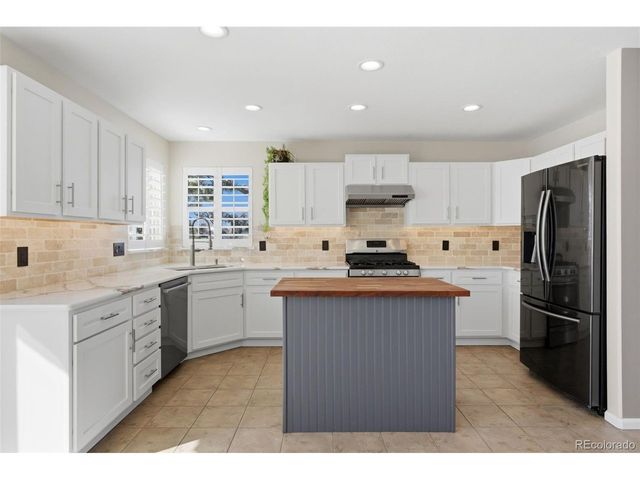 22102 E Ida Pl, Aurora, CO 80015