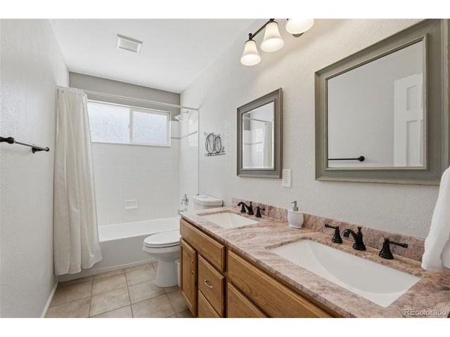 22102 E Ida Pl, Aurora, CO 80015