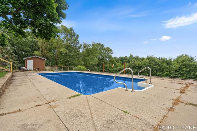 11501 S West County Line Road, Oakfield Twp, MI 48838
