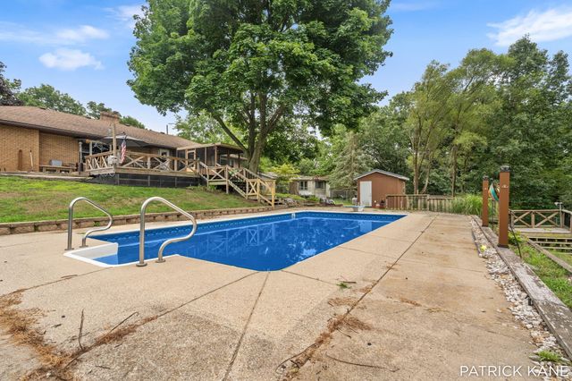 11501 S West County Line Road, Oakfield Twp, MI 48838
