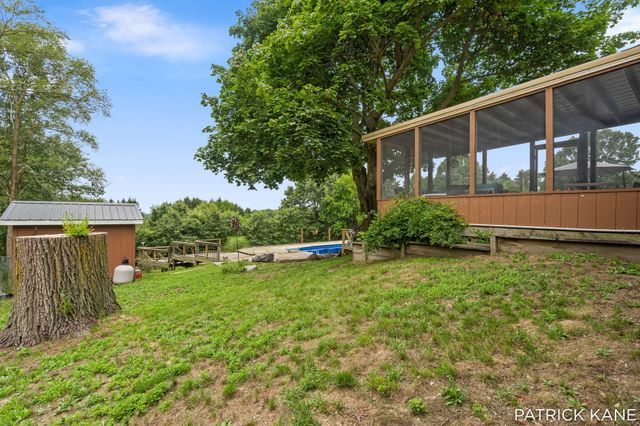 11501 S West County Line Road, Oakfield Twp, MI 48838