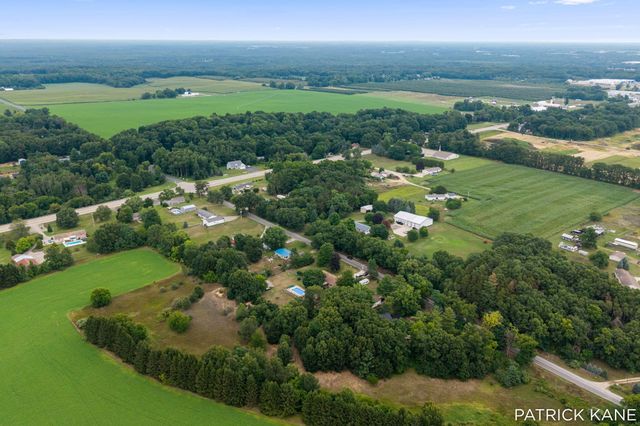 11501 S West County Line Road, Oakfield Twp, MI 48838