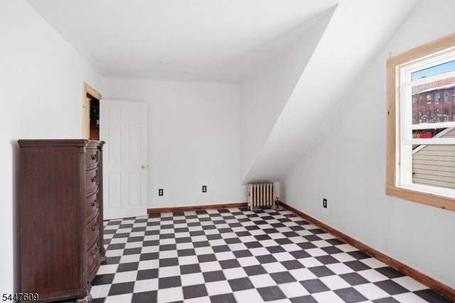 495 Totowa Ave, Paterson City, NJ 07522