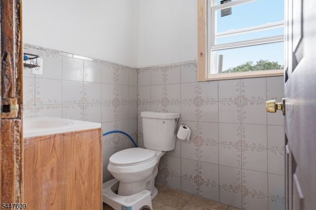 495 Totowa Ave, Paterson City, NJ 07522