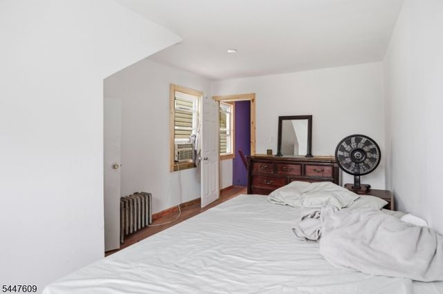 495 Totowa Ave, Paterson City, NJ 07522