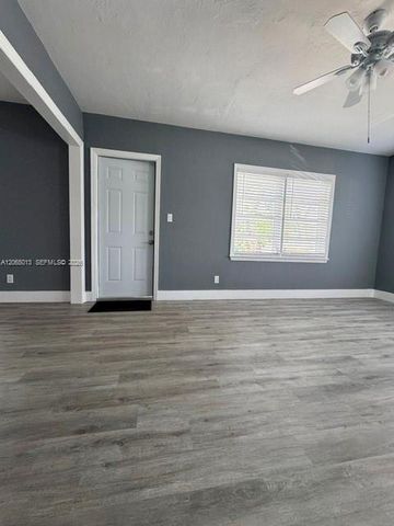 820 SE 12th Street 1, Fort Lauderdale, FL 33316