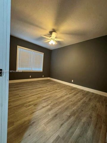 820 SE 12th Street 1, Fort Lauderdale, FL 33316