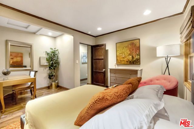 3425 Oak Glen Drive, Los Angeles, CA 90068