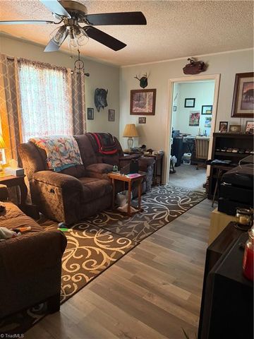 432 FRIDDLE Drive, High Point, NC 27260