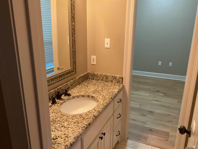 21253 Waterfront East Dr, Maurepas, LA 70449