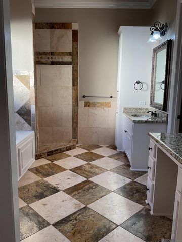 21253 Waterfront East Dr, Maurepas, LA 70449