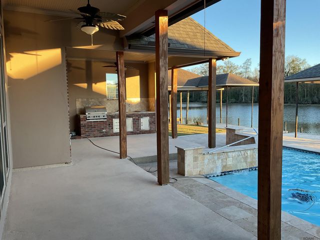 21253 Waterfront East Dr, Maurepas, LA 70449