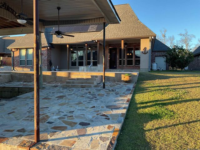 21253 Waterfront East Dr, Maurepas, LA 70449