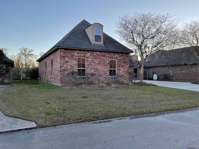 21253 Waterfront East Dr, Maurepas, LA 70449