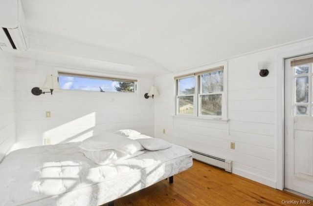 127 Inlet Road W, Hampton Bays, NY 11946