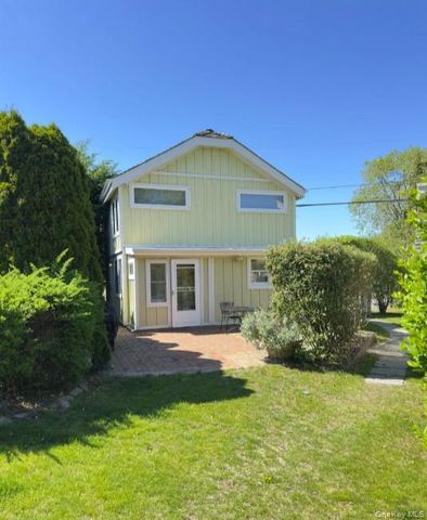 127 Inlet Road W, Hampton Bays, NY 11946
