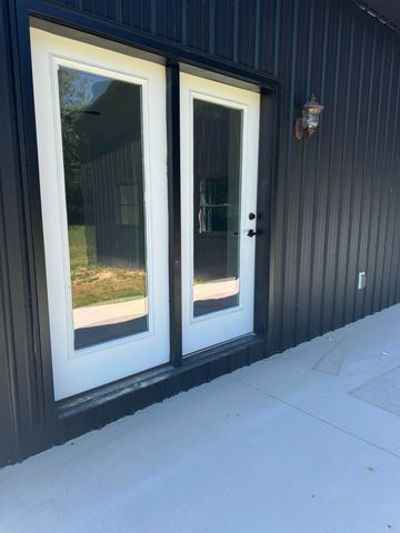 2991 E Hwy 619, Russell Springs, KY 42642