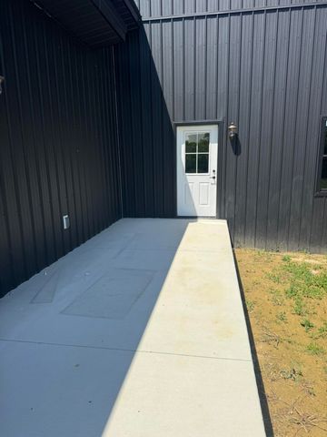2991 E Hwy 619, Russell Springs, KY 42642