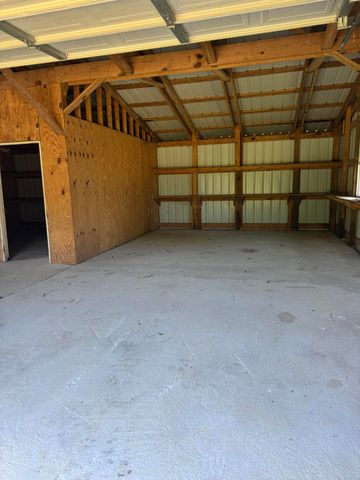 2991 E Hwy 619, Russell Springs, KY 42642