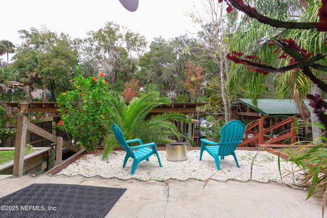 289 MAXWELL Drive, Welaka, FL 32193