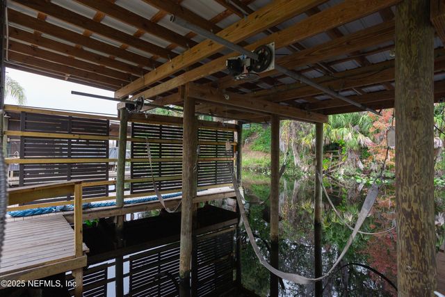 289 MAXWELL Drive, Welaka, FL 32193