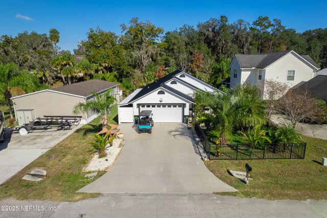 289 MAXWELL Drive, Welaka, FL 32193