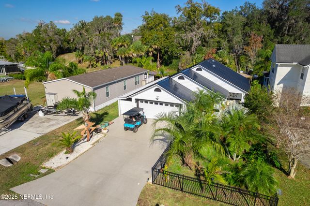 289 MAXWELL Drive, Welaka, FL 32193