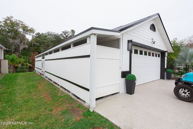 289 MAXWELL Drive, Welaka, FL 32193