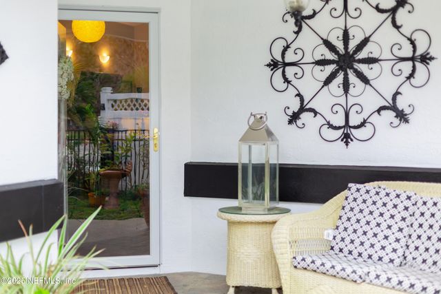 289 MAXWELL Drive, Welaka, FL 32193