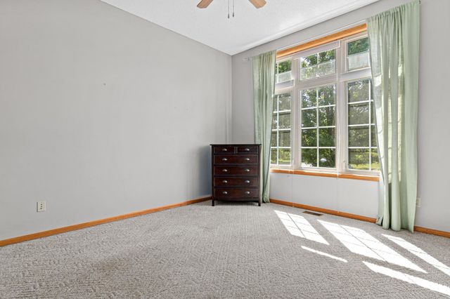 20710 Helena Lane, Lakeville, MN 55044