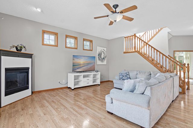 20710 Helena Lane, Lakeville, MN 55044