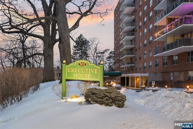 301 Beech Street 2B, Hackensack, NJ 07601