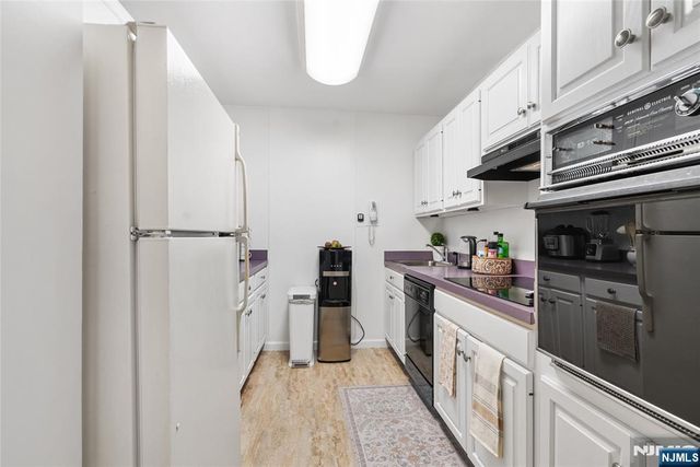 301 Beech Street 2B, Hackensack, NJ 07601