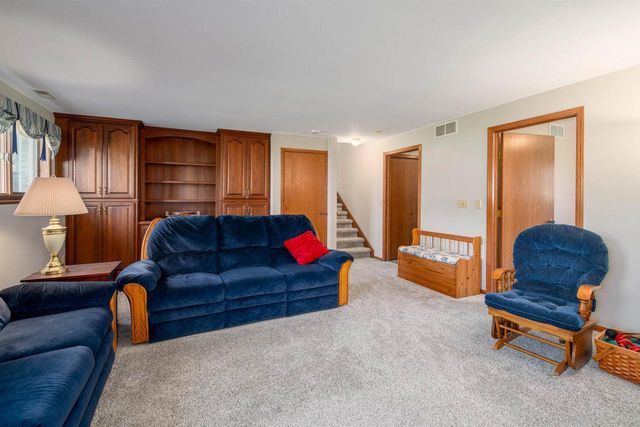 3453 CHARLIE ANNA DRIVE, Oshkosh, WI 54904
