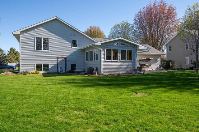 3453 CHARLIE ANNA DRIVE, Oshkosh, WI 54904