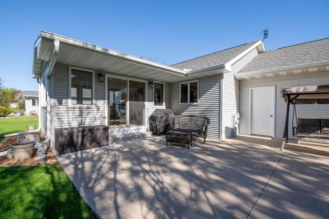 3453 CHARLIE ANNA DRIVE, Oshkosh, WI 54904