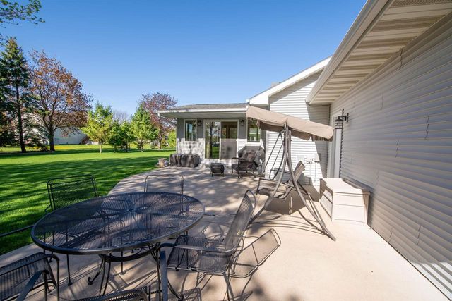 3453 CHARLIE ANNA DRIVE, Oshkosh, WI 54904