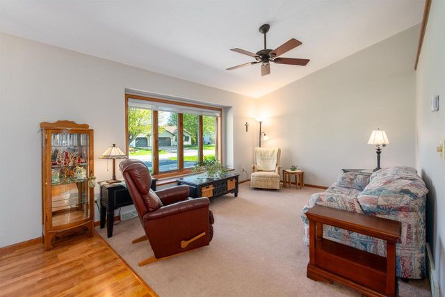 3453 CHARLIE ANNA DRIVE, Oshkosh, WI 54904
