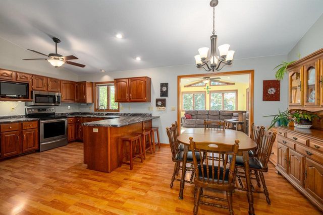3453 CHARLIE ANNA DRIVE, Oshkosh, WI 54904